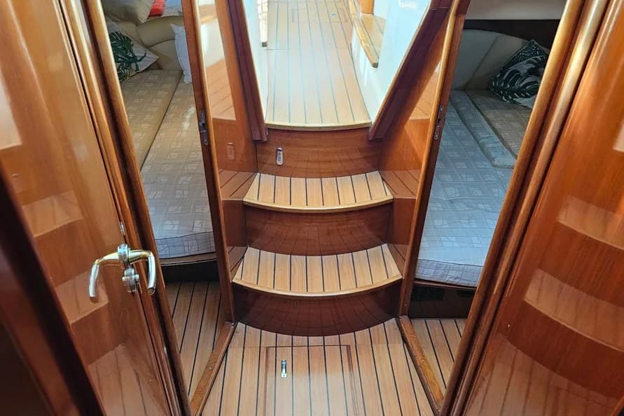 Companionway to the staterooms